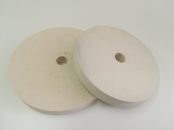 Plstené kotúče s otvorom - stredne tvrdé (0,56 g/cm3)